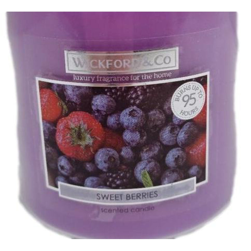 Luxury Scented Candle - (Sweet Berries) 18oz - 95hrs Burning Time